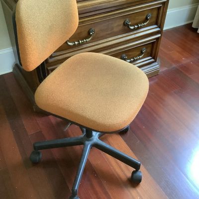 Sale Photo Thumbnail #88: $26 office chair 