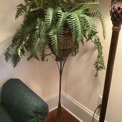 Sale Photo Thumbnail #211: $26 metal plant stand 36"H 