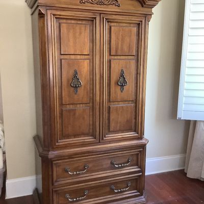 Sale Photo Thumbnail #81: $349 "Unique" wardrobe 77"H 40"W 20"depth