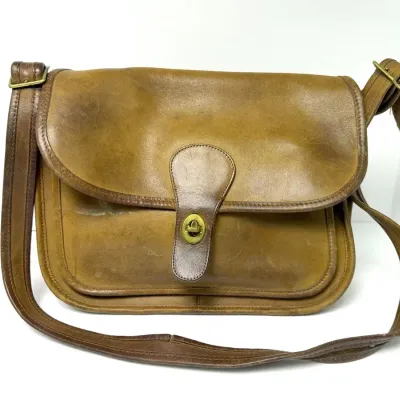 Vintage Coach Brown Leather Crossbody Shoulder Bag