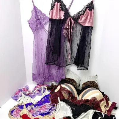 Fleur du Mal, Victoria’s Secret, Elle Macpherson & More Lingerie & Bras (XS-S/32D-34D)