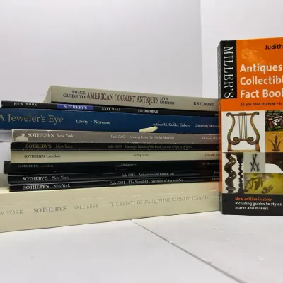  Antiques & Collectibles Reference Books