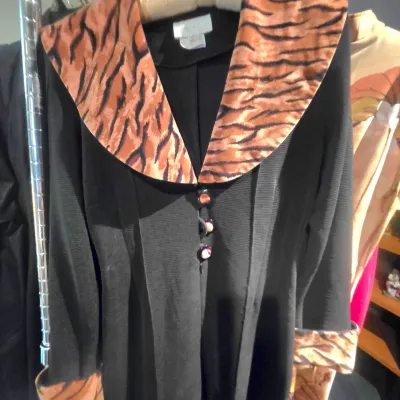 Sale Photo Thumbnail #96