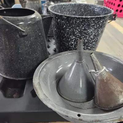 Vintage Miscellaneous Enamelware 