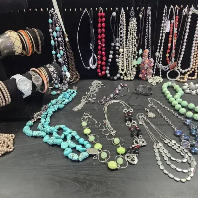 Jewelry Lot 