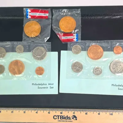1980 Philadelphia 2 Mint Sets & 2 Independence Mall Philadelphia Mint Coins Sealed