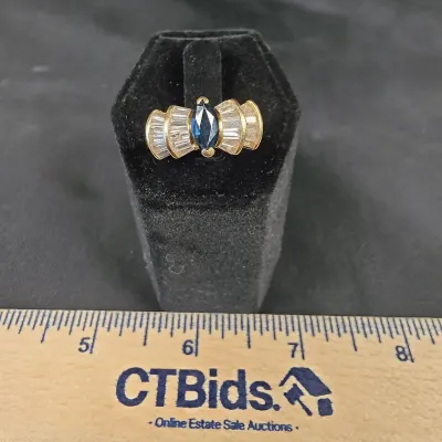 Vintage 14k Gold Ring with a Center Sapphire and Baguette Diamond(tested) Accents 4.22g Size 6