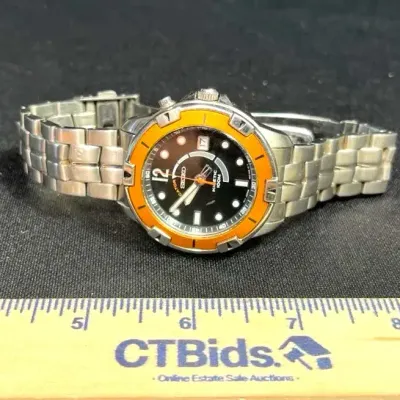 Seiko Men's Kinetic Watch SKA411