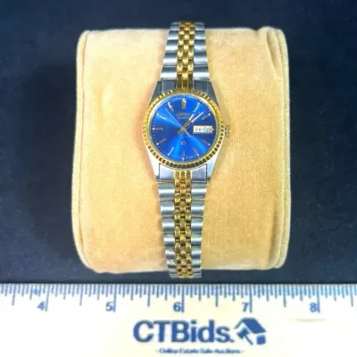 Vintage 1990’s Seiko Watch Two Tone St. Steel Base