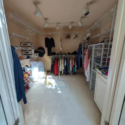 Sale Photo Thumbnail #4