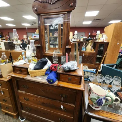 Sale Photo Thumbnail #66