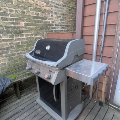 Sale Photo Thumbnail #88: Webber grill