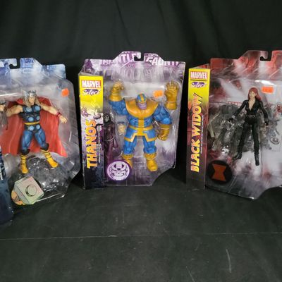 Sale Photo Thumbnail #855: I04308 | A Trio of Marvel Select Action Figures