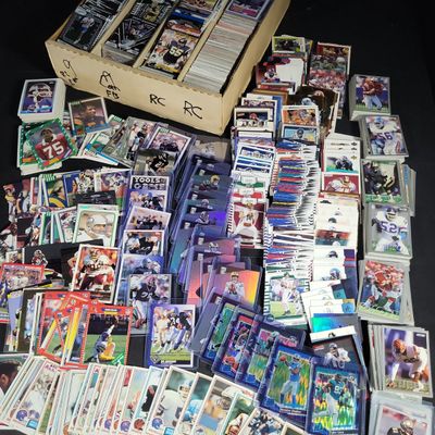 Sale Photo Thumbnail #477: I04654 | Large Football Trading Card Collection