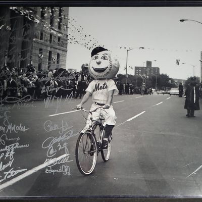 Sale Photo Thumbnail #692: I04377 | Multi-Signed Mr. Met Parade Photograph