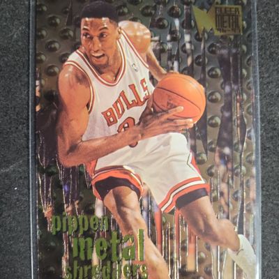 Sale Photo Thumbnail #641: I04279 | 1996-97 Fleer Metal Scottie Pippen Card