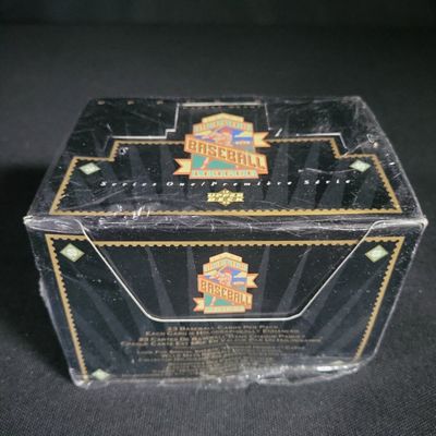 Sale Photo Thumbnail #582: I04868 | 1993 Upper Deck Baseball Jumbo Box