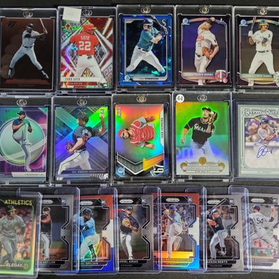 Sale Photo Thumbnail #538: I04634 | Assorted Modern Baseball Trading Card Collection