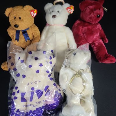 Sale Photo Thumbnail #881: I04806 | Five Ty and Avon Plush Bears
