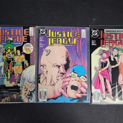 Sale Photo Thumbnail #433: I04088 | A Trio of DC Comic Books