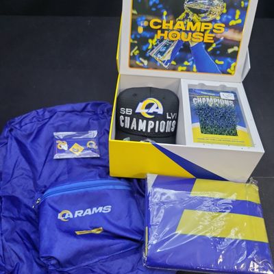 Sale Photo Thumbnail #714: I04705 | Rams Super Bowl LVI Gift Set