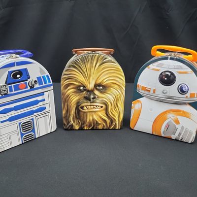 Sale Photo Thumbnail #898: I04883 | Three Star Wars Character Tins