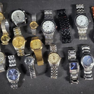Sale Photo Thumbnail #941: I04656 | Collection of Twenty Assorted Wristwatches