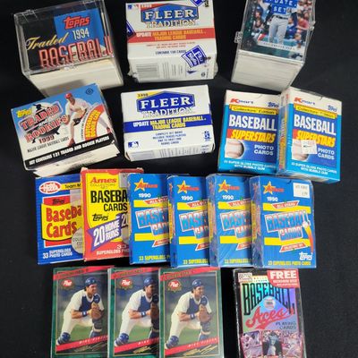 Sale Photo Thumbnail #513: I04874 | Collection of MLB Baseball Card Sets