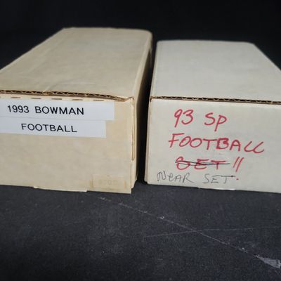 Sale Photo Thumbnail #540: I04478 | Two 1993 Football Trading Card Sets