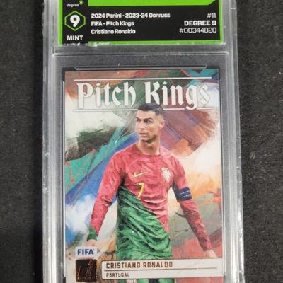 Sale Photo Thumbnail #580: I04236 | Graded Panini Donruss Ronaldo Card