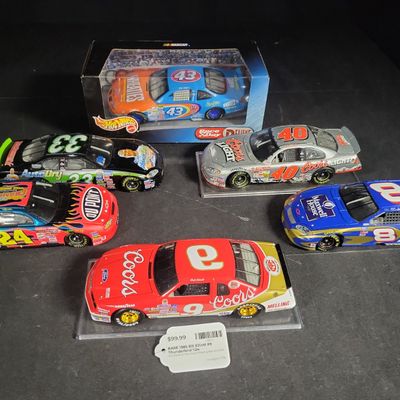Sale Photo Thumbnail #813: I04752 | Collection of NASCAR 1:24 Die-Cast Models