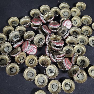 Sale Photo Thumbnail #702: I04461 | 119 Coca-Cola 1967 All Stars Caps