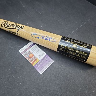 Sale Photo Thumbnail #704: I04109 | Signed Gary Sheffield Rawlings Baseball Bat