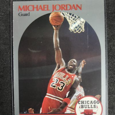 Sale Photo Thumbnail #635: I04286 | 1990 NBA Hoops Michael Jordan Card