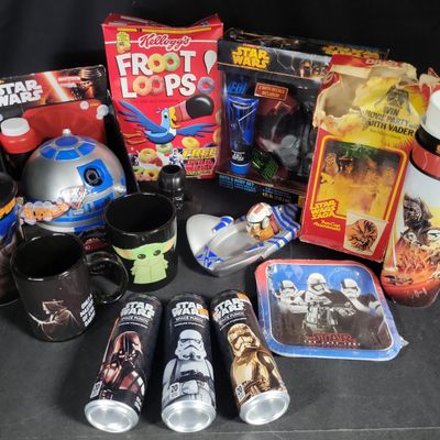 Sale Photo Thumbnail #126: I04693 | Star Wars Collectibles and Memorabilia Assortment