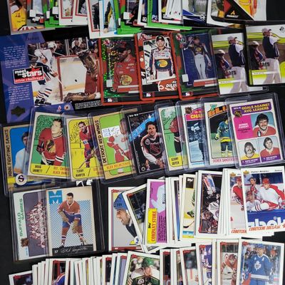 I04228 | Assorted Professional Sports Trading Cards