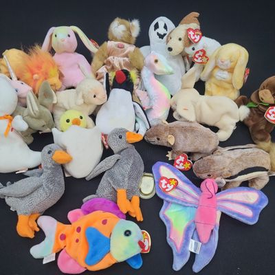 Sale Photo Thumbnail #895: I04813 | A Collection of Ty Plush Toys