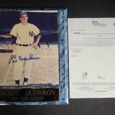 Sale Photo Thumbnail #722: I04118 | Signed Moose Skowron Yankees Plaque