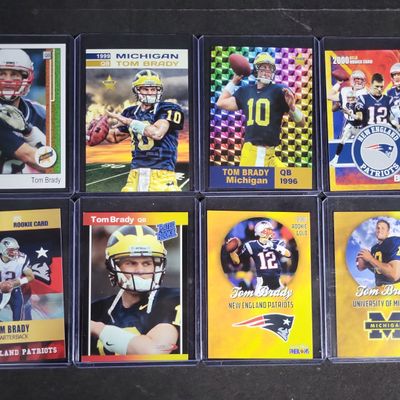 Sale Photo Thumbnail #607: I04201 | An Assortment of Tom Brady Art Cards