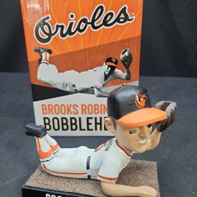 Sale Photo Thumbnail #798: I03940 | Brooks Robinson Baltimore Orioles Bobblehead