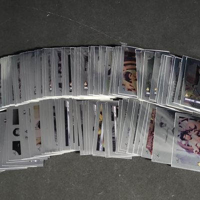 Sale Photo Thumbnail #515: I04474 | 2024 Bruce Lee Keepsake Card Set