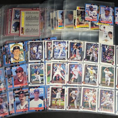 Sale Photo Thumbnail #555: I04253 | Assorted Vintage and Modern Baseball Cards