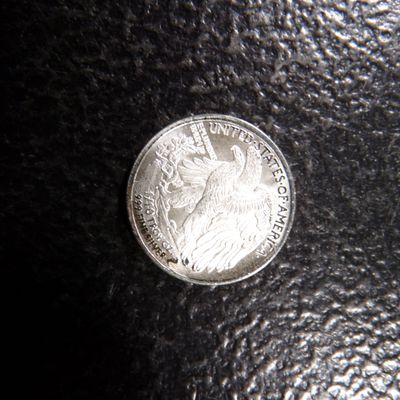 1/10TH OUNCE .999 FINE SILVER WALKING LIBERTY DESIGN SILVER