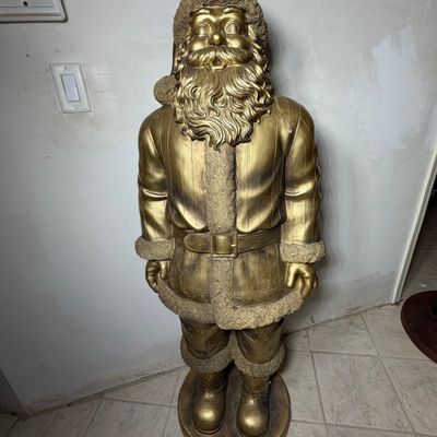 Sale Photo Thumbnail #33: Large Gilt Resin Santa Claus Floor Statue