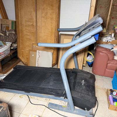 Sale Photo Thumbnail #35: NordicTrack EXP1000 Electric Folding Treadmill