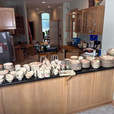Sale Photo Thumbnail #25: A Large Collection of Franciscan Desert Rose Earthenware Tableware and Glassware