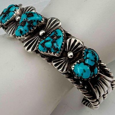 Vintage Navajo Dine' Sterling Silver Turquoise Nugget Cuff Bracelet, 55.6g.