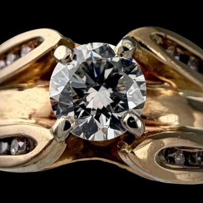 Vintage 14K Diamond Solitaire Ring