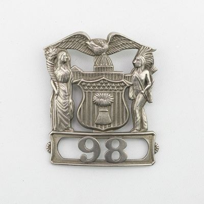 Summit IL Police Department Hat Badge #98