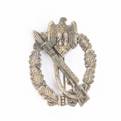 Sale Photo Thumbnail #33: WWII German Infantry Assault Badge